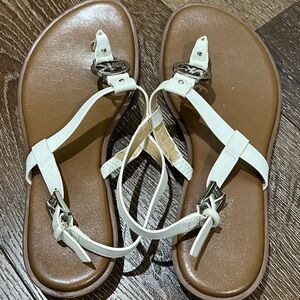 Michael kors mk thong Sandals size 6.5 brown and white